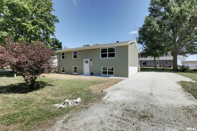 $195,000 | 404 North David Street, Liberty, IL 62347