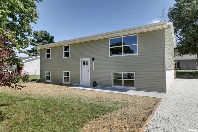 $195,000 | 404 North David Street, Liberty, IL 62347