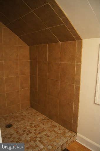 306 Worthington Road Baltimore, MD 21286 - Photo 17 of 23 renovated with nice tiles