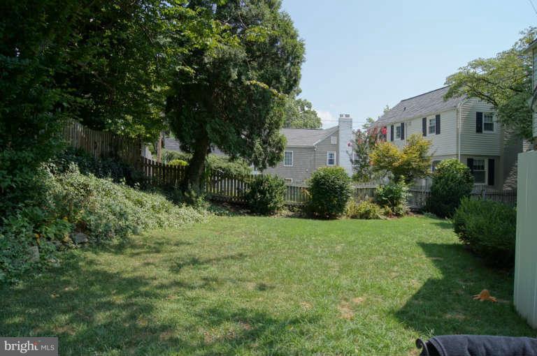 306 Worthington Road Baltimore, MD 21286 - Photo 22 of 23 Great Yard