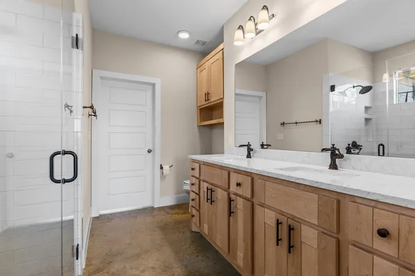 $750,000 | 7943 West Fm 243, Bertram, TX 78605