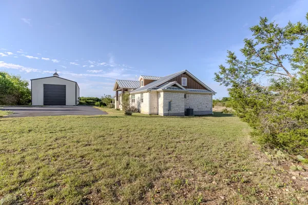 $750,000 | 7943 West Fm 243, Bertram, TX 78605