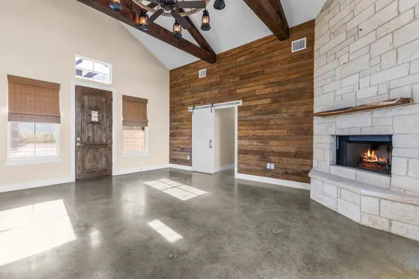 $750,000 | 7943 West Fm 243, Bertram, TX 78605