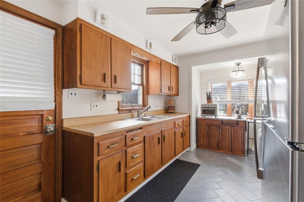 1201 Midland Beaver Road Industry, PA 15052 - Photo 11 of 31