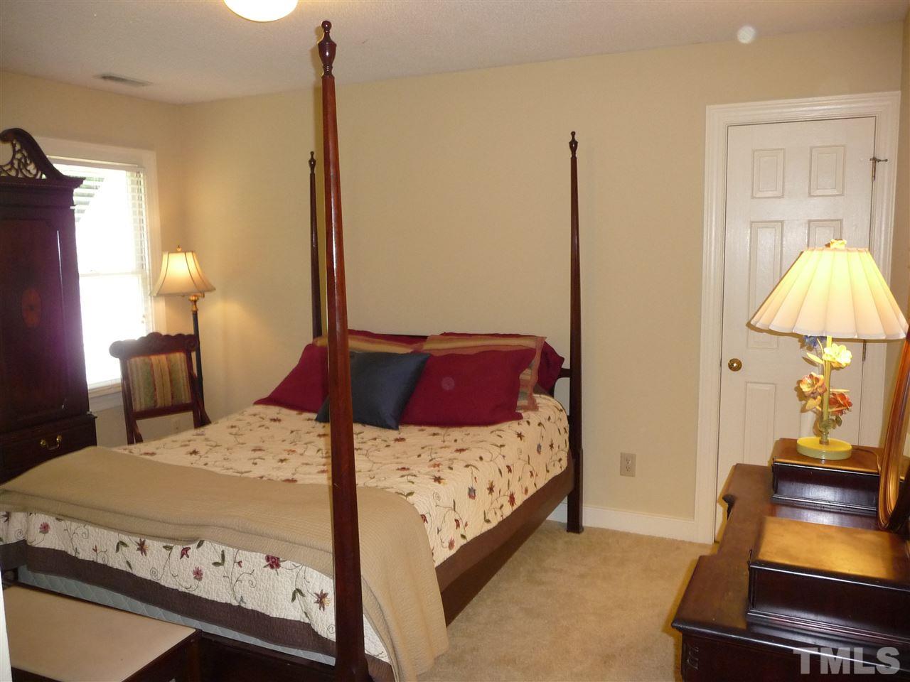 2204 Digby Court Raleigh, NC 27613 - Photo 15 of 25