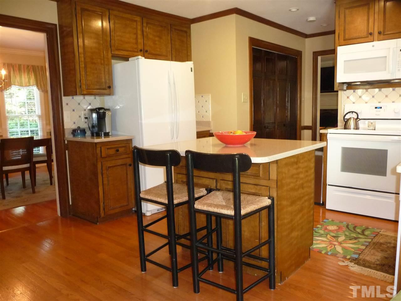 2204 Digby Court Raleigh, NC 27613 - Photo 10 of 25