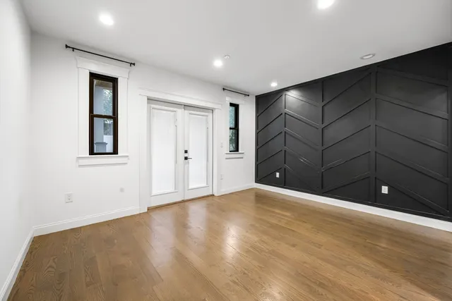 $3,200 | 229 East Eagle Street, Unit 2, Boston, MA 02128