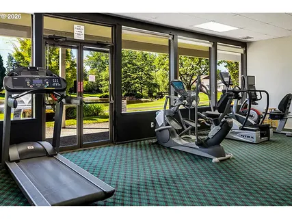 $179,900 | 10840 Southwest Meadowbrook Drive, Unit 57, Portland, OR 97224