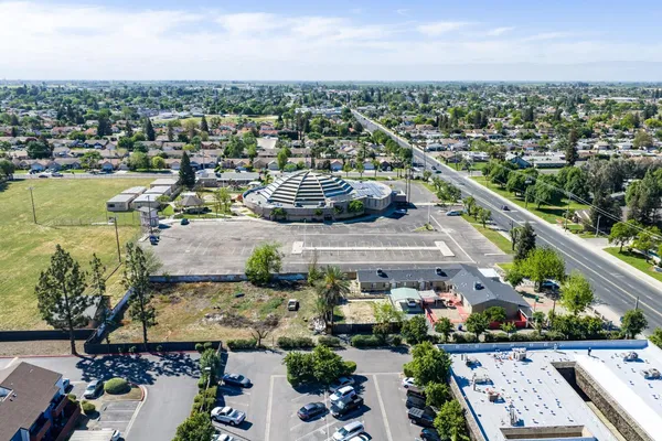 $2,200,000 | 3280 McCall Avenue, Selma, CA 93662