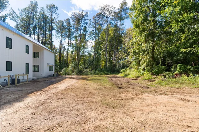 $670,000 | 108 Rosa Dorsey Ln Street, St. Simons Island, GA 31522