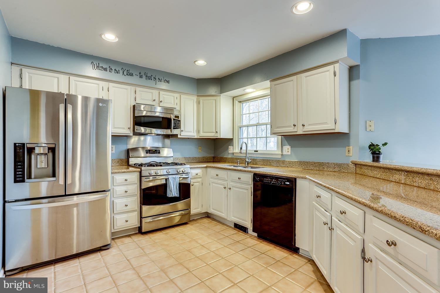 8 Little River Road Laurel, MD 20724 - Photo 3 of 29 Kitchen