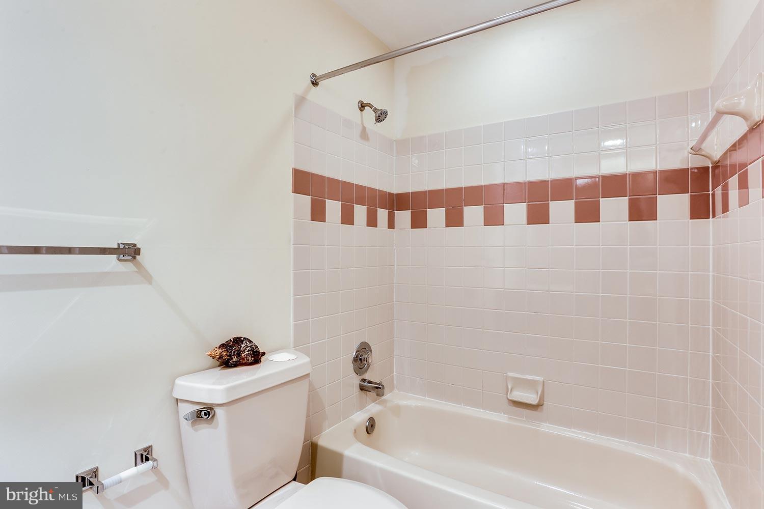 8 Little River Road Laurel, MD 20724 - Photo 23 of 29 Bath