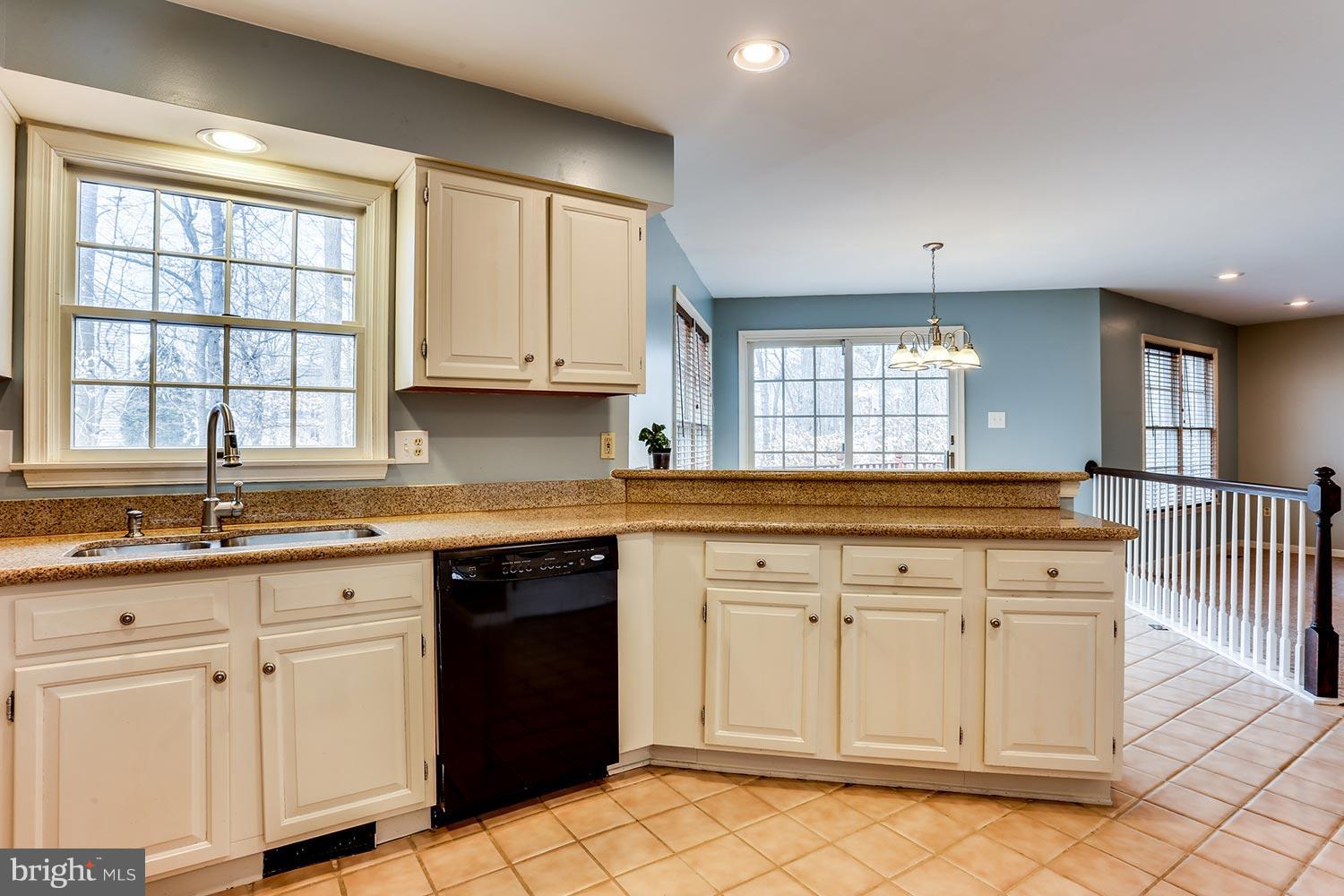 8 Little River Road Laurel, MD 20724 - Photo 5 of 29 Kitchen
