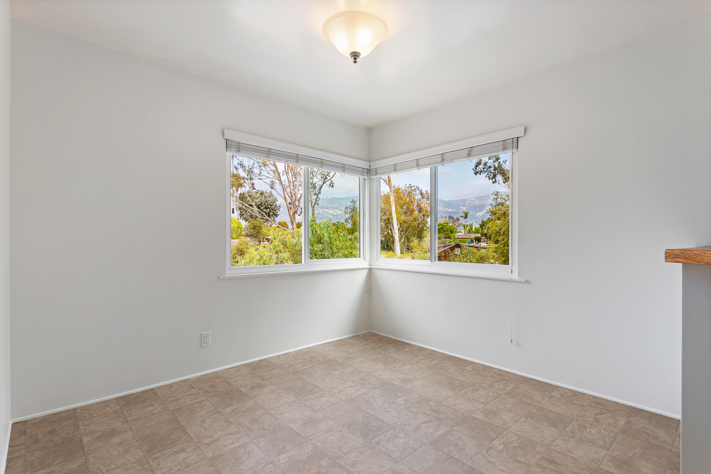 960 Veronica Springs Road Santa Barbara, CA 93105 - Photo 10 of 24 Dining