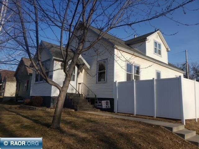 601 South 11th Street Virginia, MN 55792 - Photo 2 of 15