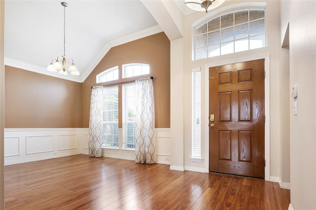 465 Ridge Meade Drive Lewisville, TX 75067 - Photo 4 of 38