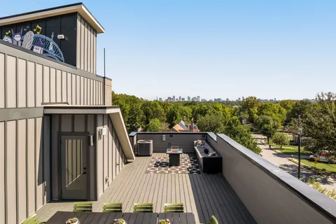 $572,500 | 2000 South Hamilton Road, Unit 17, Nashville, TN 37218