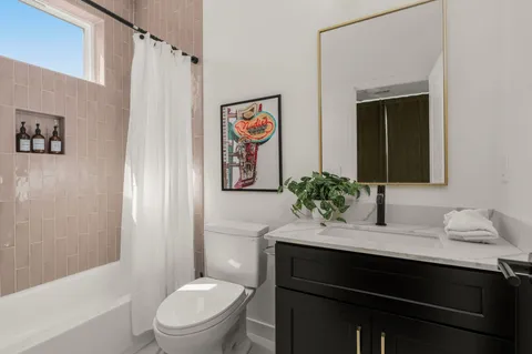 $572,500 | 2000 South Hamilton Road, Unit 17, Nashville, TN 37218