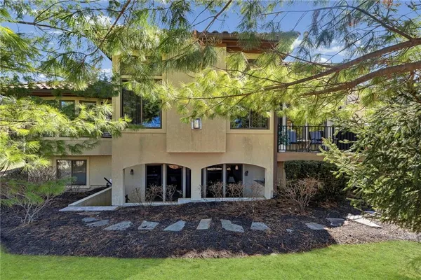 $1,499,000 | 3322 West 137th Street, Leawood, KS 66224