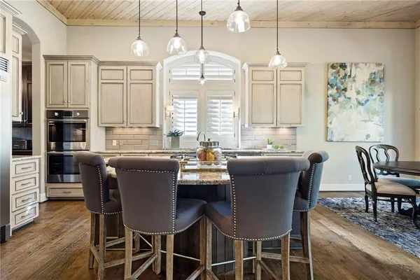 $1,499,000 | 3322 West 137th Street, Leawood, KS 66224