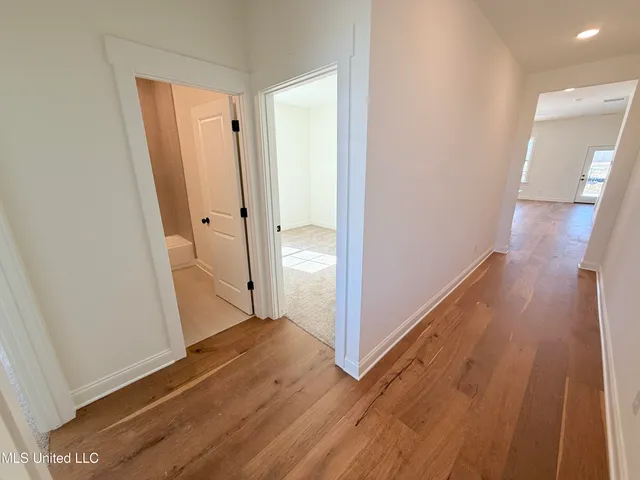 $329,900 | 818 Quitman Court West, Nesbit, MS 38651