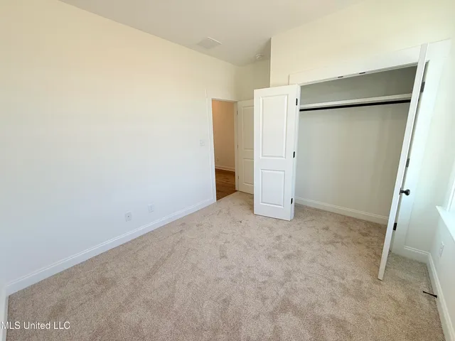 $329,900 | 818 Quitman Court West, Nesbit, MS 38651