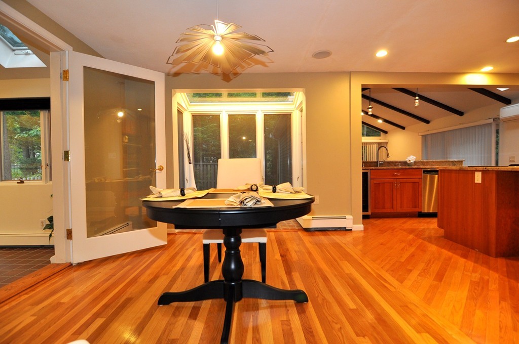 62 Freemont Street Lexington, MA 02421 - Photo 4 of 26