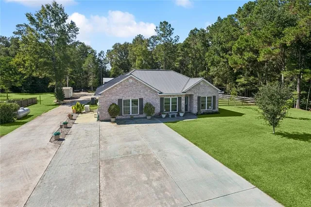 $360,000 | 11081 Martin Lane, Tickfaw, LA 70466