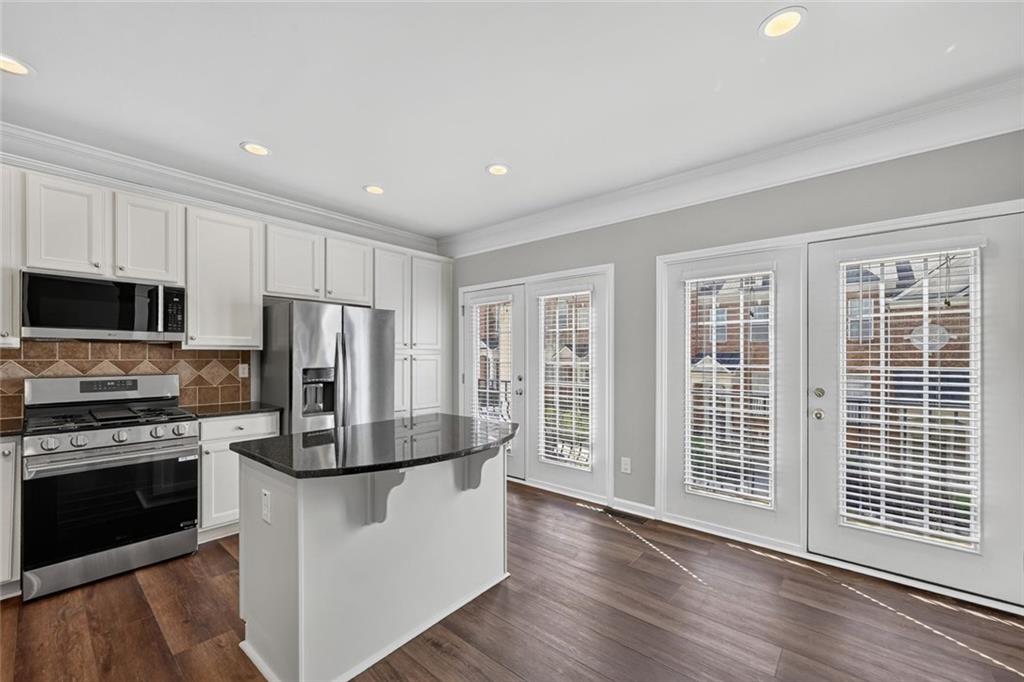 3423 Triview Square Atlanta, GA 30339 - Photo 8 of 44 Gallery Image 8