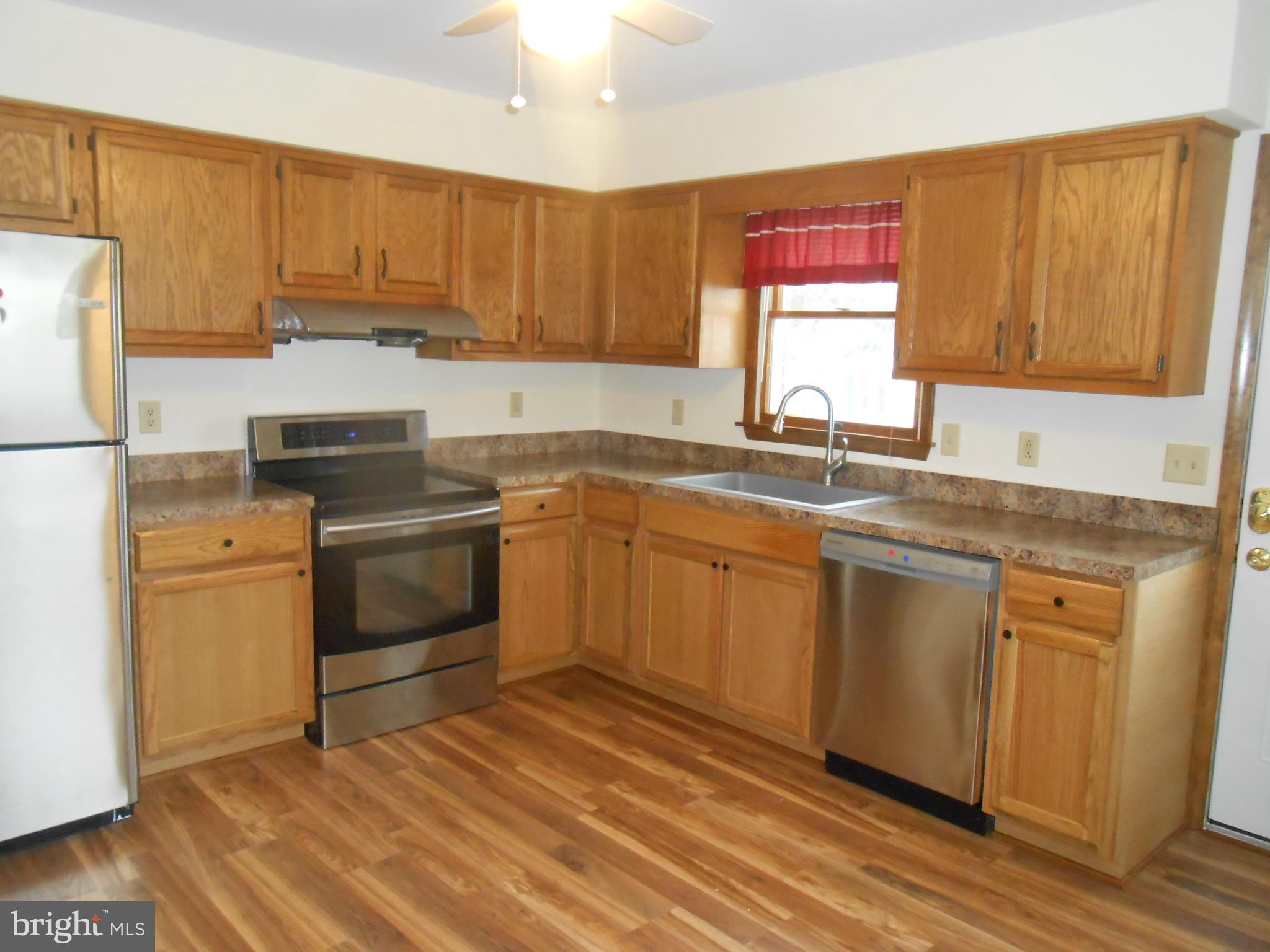 726 B Medway Road Hagerstown, MD 21740 - Photo 3 of 20 Gallery Image 3