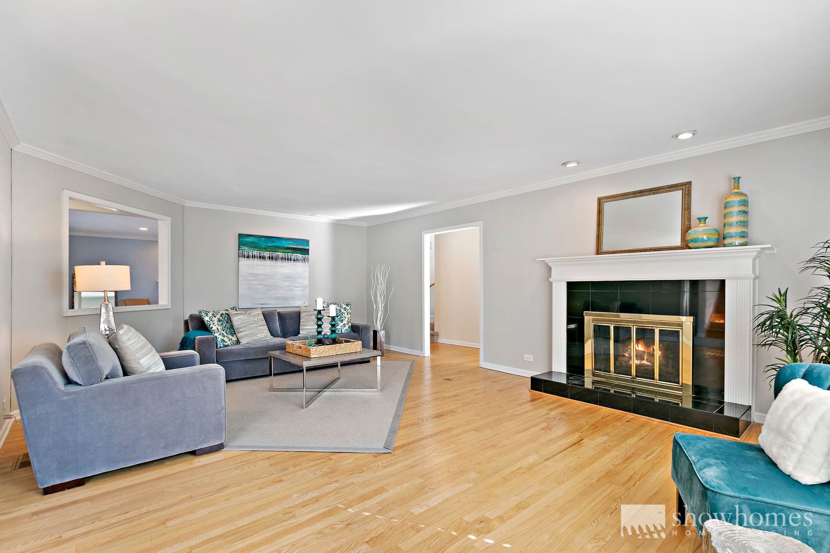 319 Hibbard Road Winnetka, IL 60093 - Photo 4 of 15