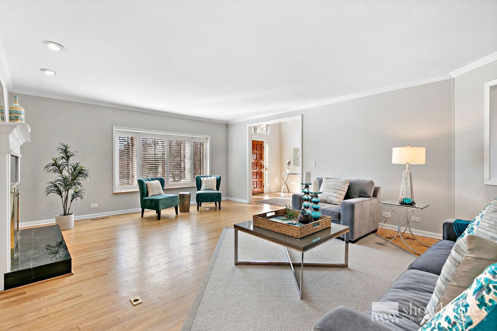 319 Hibbard Road Winnetka, IL 60093 - Photo 5 of 15