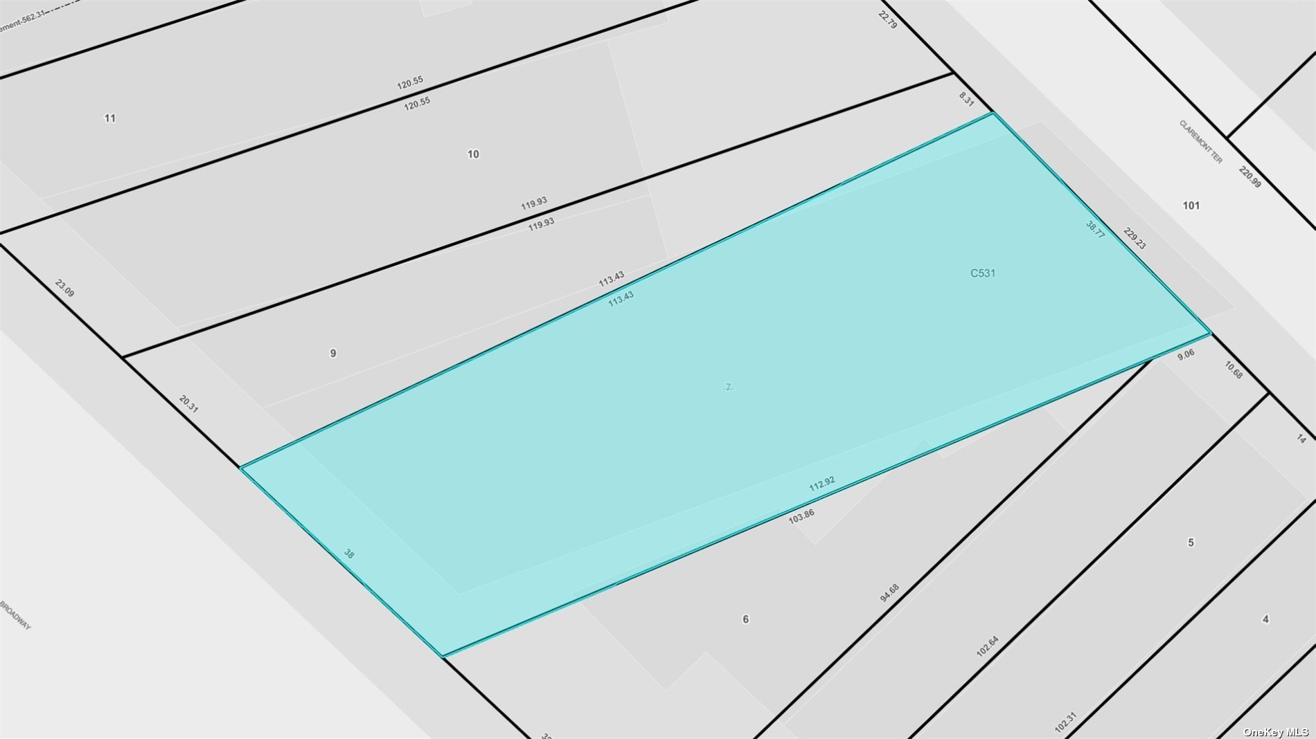 83-17 Broadway Queens, NY 11373 - Photo 26 of 27 a view of a green field