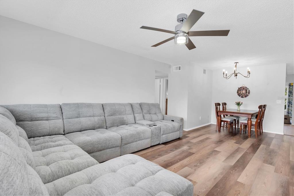 2461 Rhodesian Drive, Unit 45 Clearwater, FL 33763 - Photo 6 of 37