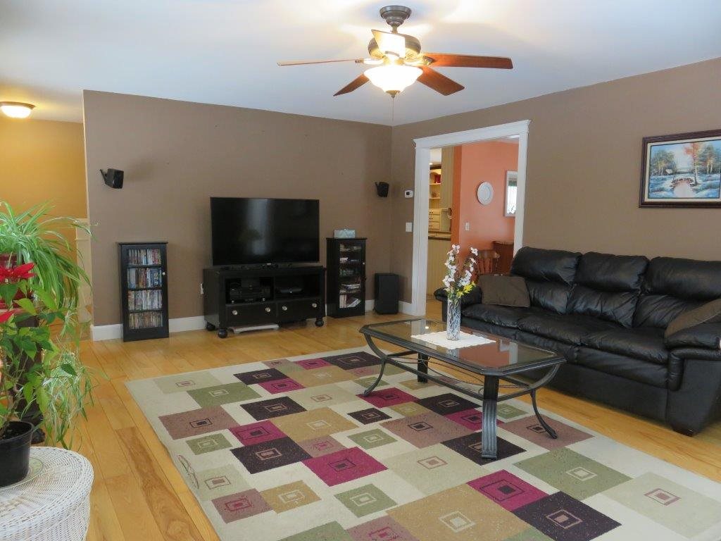 22 King James Road Enfield, NH 03748 - Photo 16 of 40