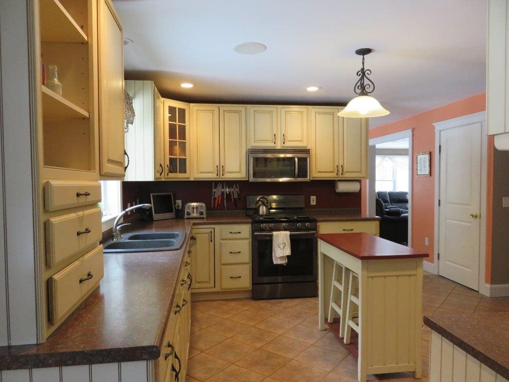 22 King James Road Enfield, NH 03748 - Photo 6 of 40