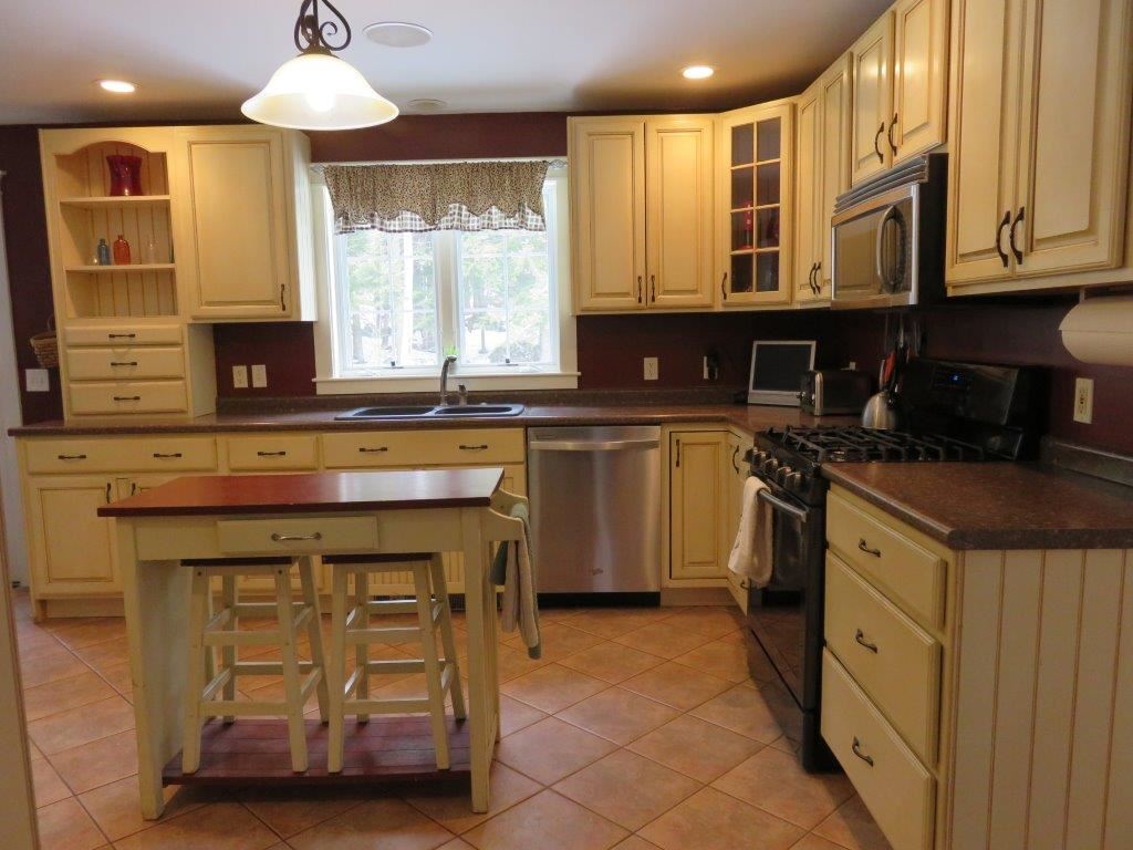 22 King James Road Enfield, NH 03748 - Photo 8 of 40
