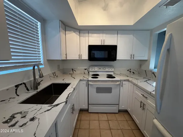 $1,495 | 406 East Cullumber Avenue, Unit A, Gilbert, AZ 85234