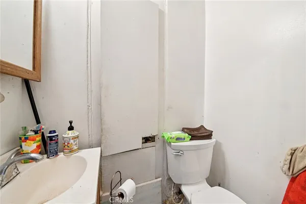 $765,000 | 13944 Brightwell Avenue, Paramount, CA 90723