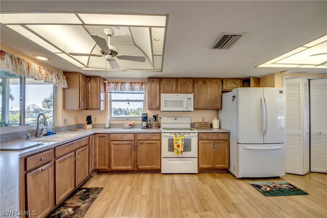 7901 Grande Pine Road Bokeelia, FL 33922 - Photo 10 of 30 Gallery Image 10