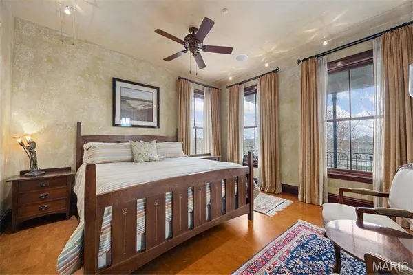 $1,549,000 | 3520 Galt House Drive, St. Charles, MO 63301