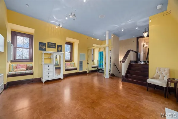 $1,549,000 | 3520 Galt House Drive, St. Charles, MO 63301