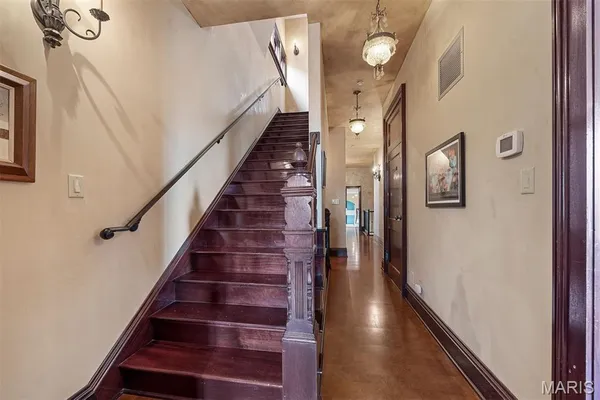 $1,549,000 | 3520 Galt House Drive, St. Charles, MO 63301