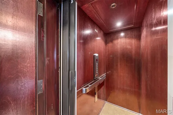 $1,549,000 | 3520 Galt House Drive, St. Charles, MO 63301