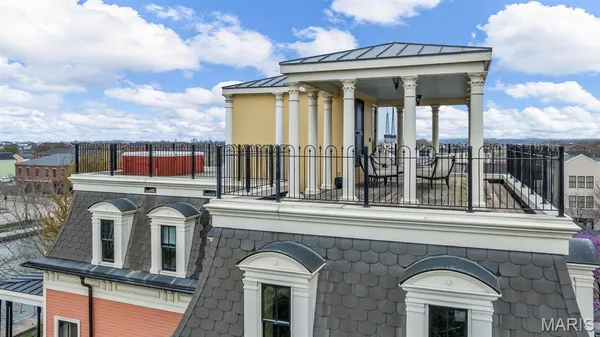 $1,549,000 | 3520 Galt House Drive, St. Charles, MO 63301
