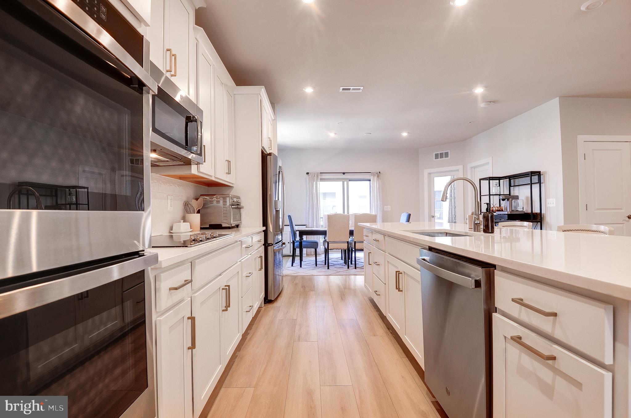 2127 Glacier Road, Unit 86 Herndon, VA 20170 - Photo 8 of 53