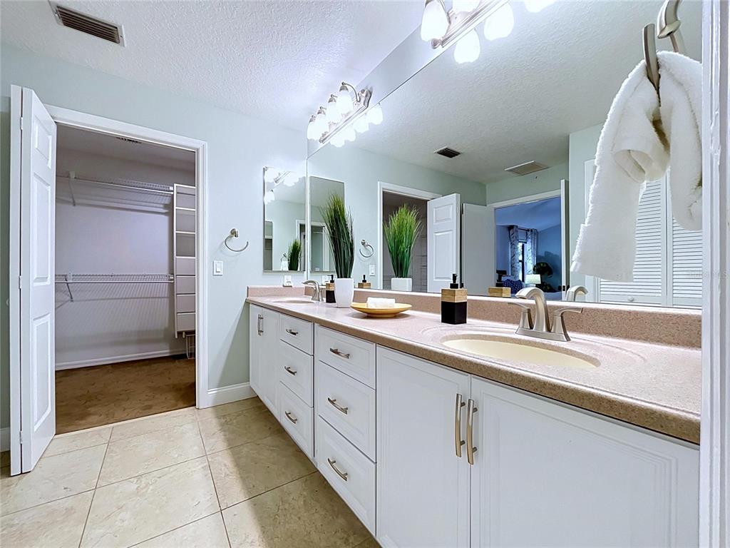 1711 Magdalene Manor Drive Tampa, FL 33613 - Photo 60 of 88