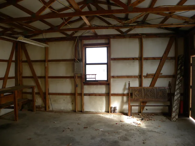 $112,500 | 303 North Hobart Avenue, Severy, KS 67137