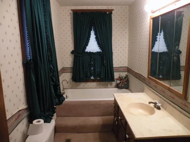 $112,500 | 303 North Hobart Avenue, Severy, KS 67137