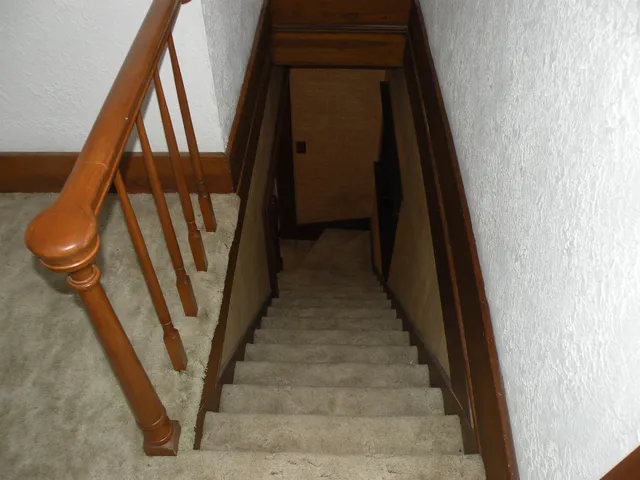 $112,500 | 303 North Hobart Avenue, Severy, KS 67137